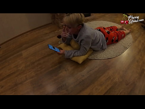 ❤️ Crazy Blonde sucking dick ollmhór sucking agus preabadh ar sé - gnéas anal ❤️❌ Físeán porn linn